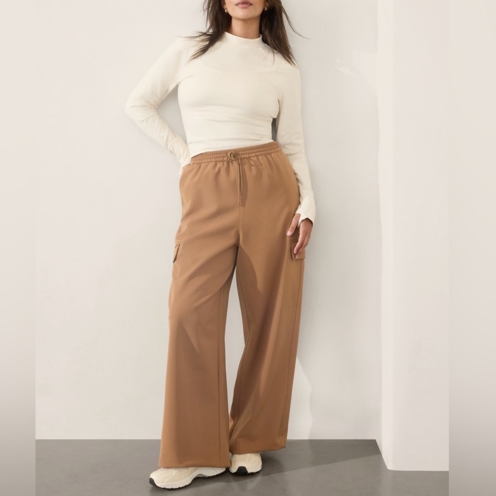 Athleta Promenade Cargo Wide Leg Pants